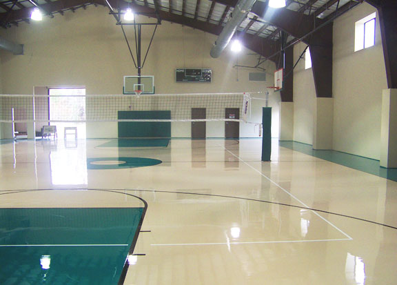 a indoor basket ball court